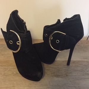 Dollhouse Suede Black Booties